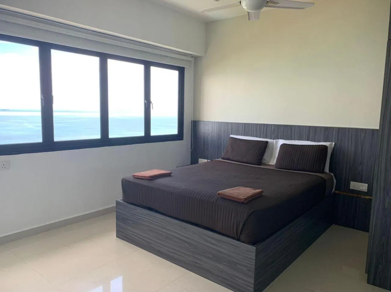Sri Sayang Apartments Бату-Ферринги